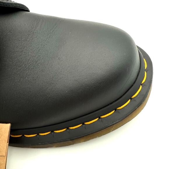 Doc Martens 11822 The ORIGINAL Black Leather AirWair 8-Eye size 8M /10W NEW - Picture 7 of 8